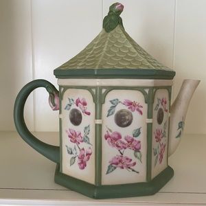 Lenox Decorative Gazebo Birdhouse Teapot Catherine McClung “Summer Greetings”